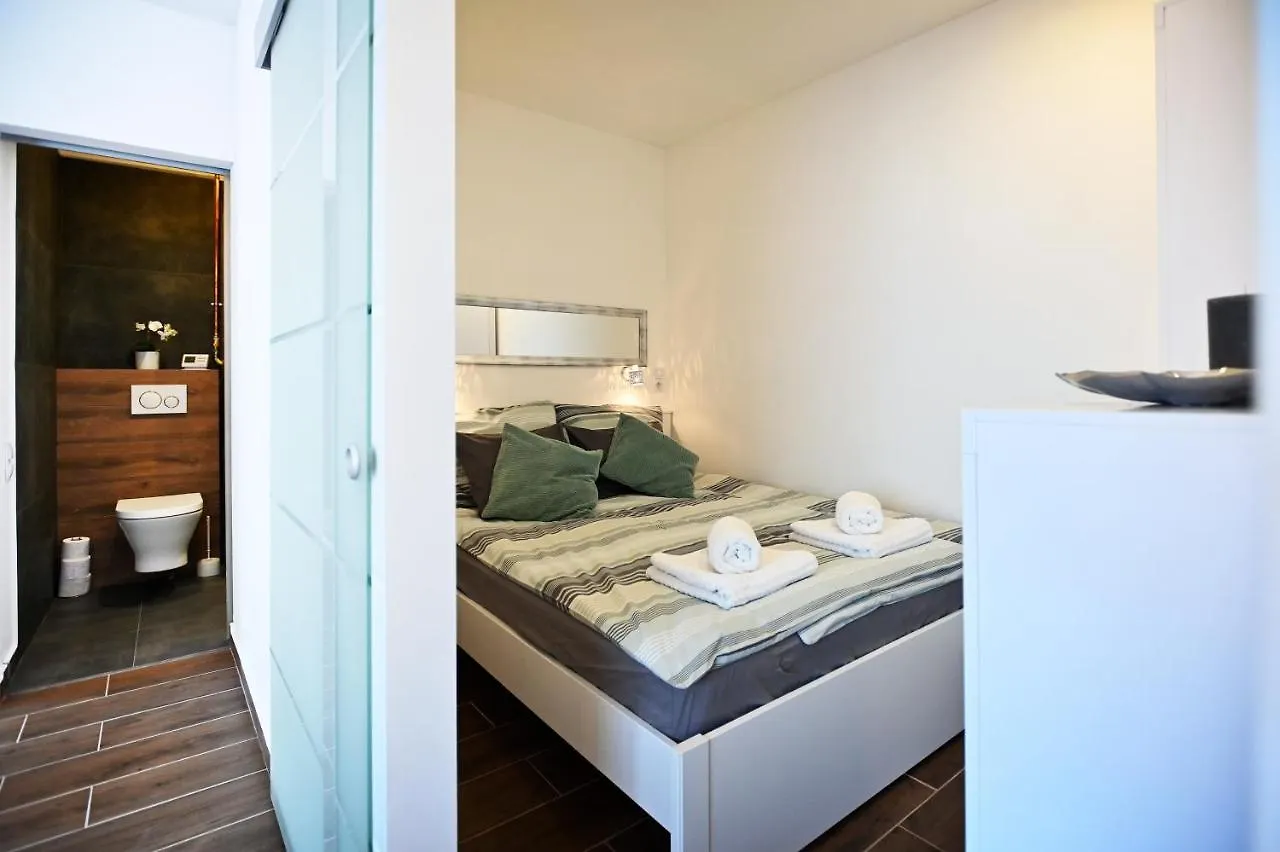 Zora Apartman Eger